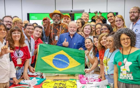 Movimentos e organizações sociais se reúnem com presidente Lula